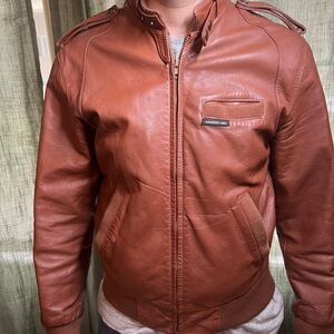 Members Only vintage men’s brown leather jacket, EXCELLENT condition, no flaws!